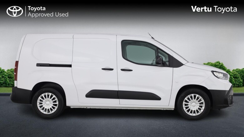 Toyota Proace City L2 Electric Icon Van 50kWh Auto